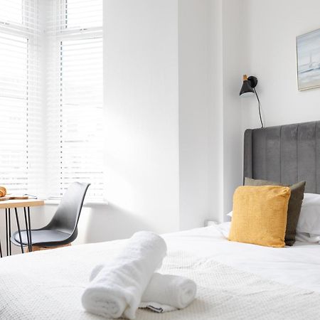 Bay City Studio Apartments 卡迪夫 外观 照片