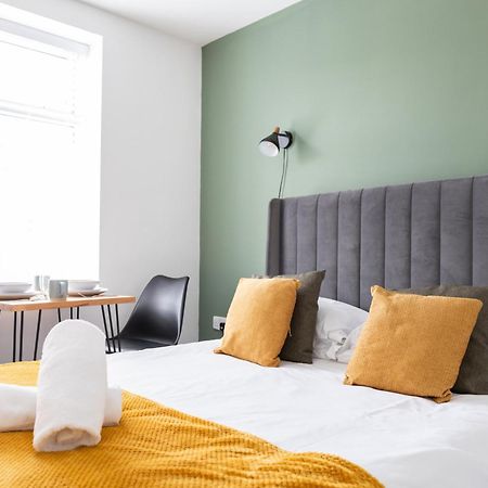 Bay City Studio Apartments 卡迪夫 外观 照片
