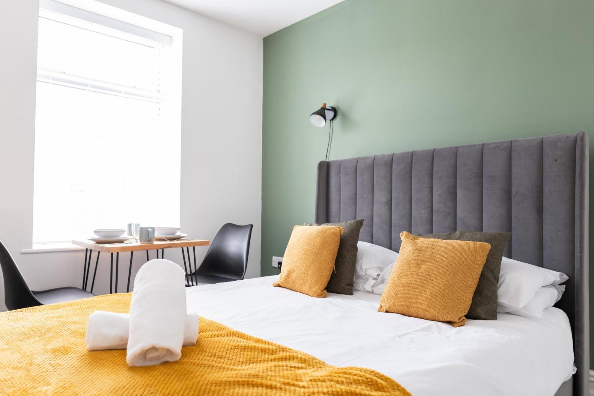 Bay City Studio Apartments 卡迪夫 外观 照片