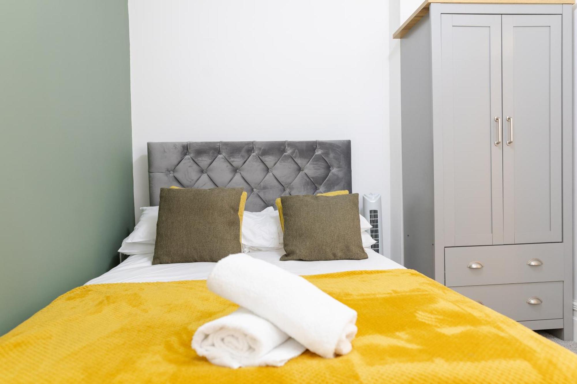 Bay City Studio Apartments 卡迪夫 外观 照片